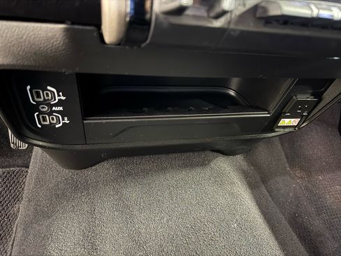 Used 2024 RAM 2500 Laramie image 31