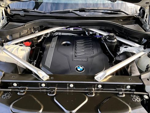 Used 2023 BMW X5 xDrive40i w/ Parking Assistance Package image 29