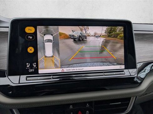 Used 2024 Volkswagen Atlas SEL Premium R-Line image 15