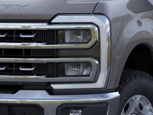 New 2026 Ford F350 XLT w/ XLT Premium Package AWD/4WD image 19