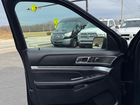 Used 2018 Ford Explorer Sport w/ Equipment Group 401A image 14