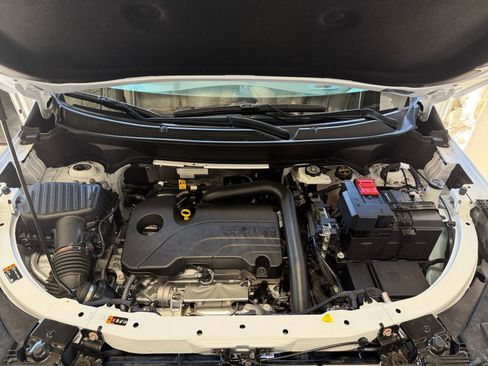 Used 2025 Chevrolet Equinox LT image 31