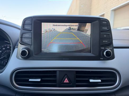 Used 2018 Hyundai Kona SE FWD image 29