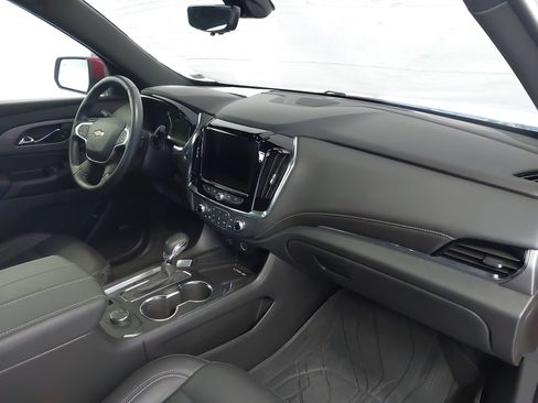 Certified 2023 Chevrolet Traverse LT w/ LT Premium Package AWD/4WD image 29