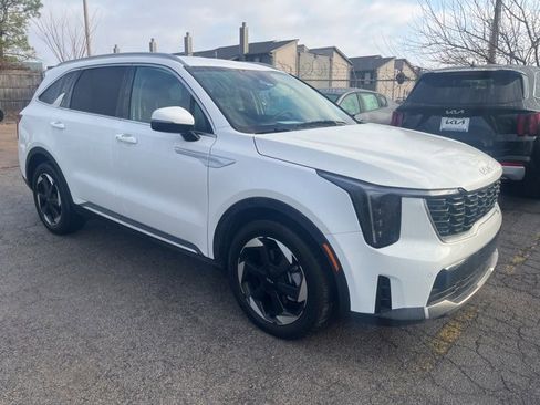 Used 2025 Kia Sorento EX image 1