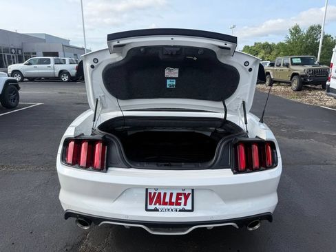 Used 2017 Ford Mustang GT Premium RWD image 33