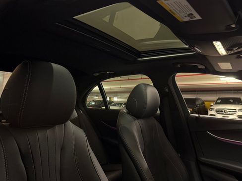 Used 2022 Mercedes-Benz E 350 Sedan image 15