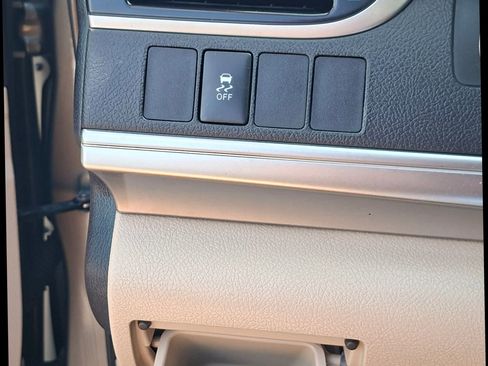 Used 2012 Toyota Camry LE image 21