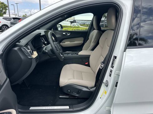 Used 2026 Volvo XC60 B5 Plus w/ Climate Package AWD/4WD image 13