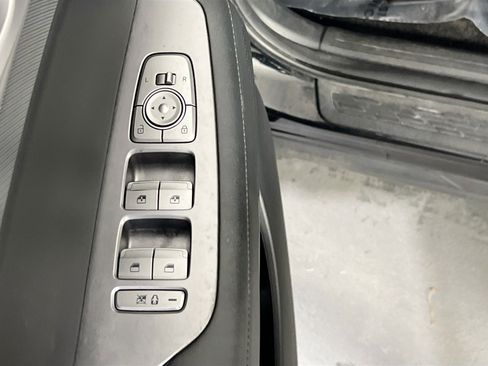 Used 2023 Hyundai Palisade SEL w/ Premium Package image 18