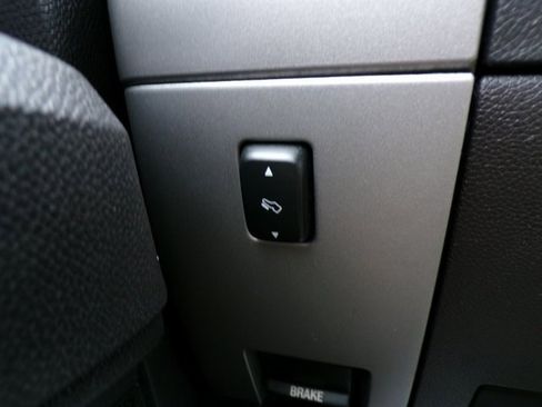 Used 2012 Ford Expedition Limited image 27