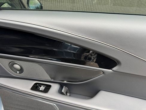 New 2025 Lincoln Nautilus Premier w/ Equipment Group 102A image 23