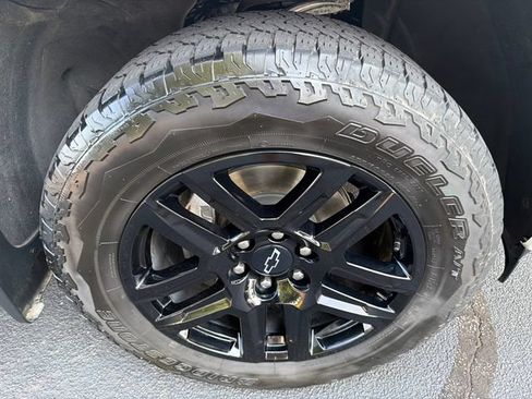 Used 2023 Chevrolet Silverado 1500 Custom w/ LPO, Dark Essentials Package AWD/4WD image 12