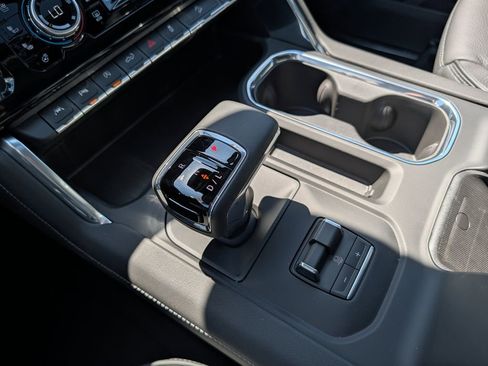 New 2026 GMC Sierra 1500 Denali AWD/4WD image 26