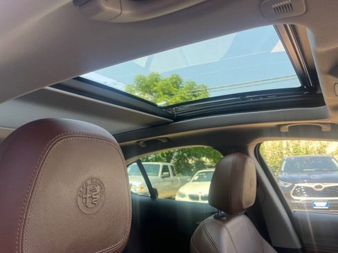 Used 2021 Alfa Romeo Stelvio Sprint w/ Sun & Sound Package image 22