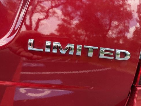 Used 2011 Ford Edge Limited w/ 302A Rapid Spec Order Code FWD image 10