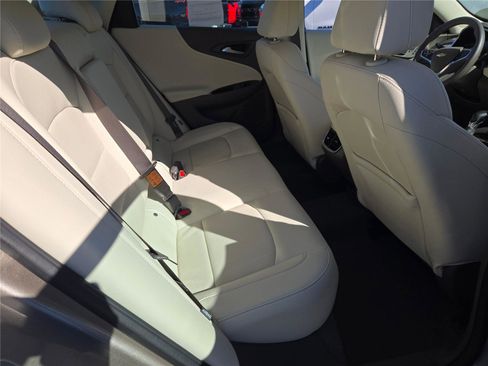 Used 2024 Chevrolet Malibu LT image 11
