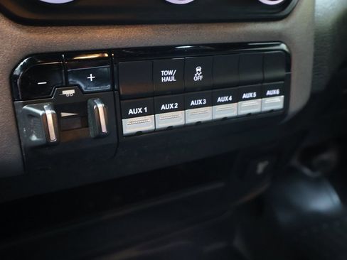 Used 2022 RAM 3500 Tradesman w/ Chrome Appearance Group image 24