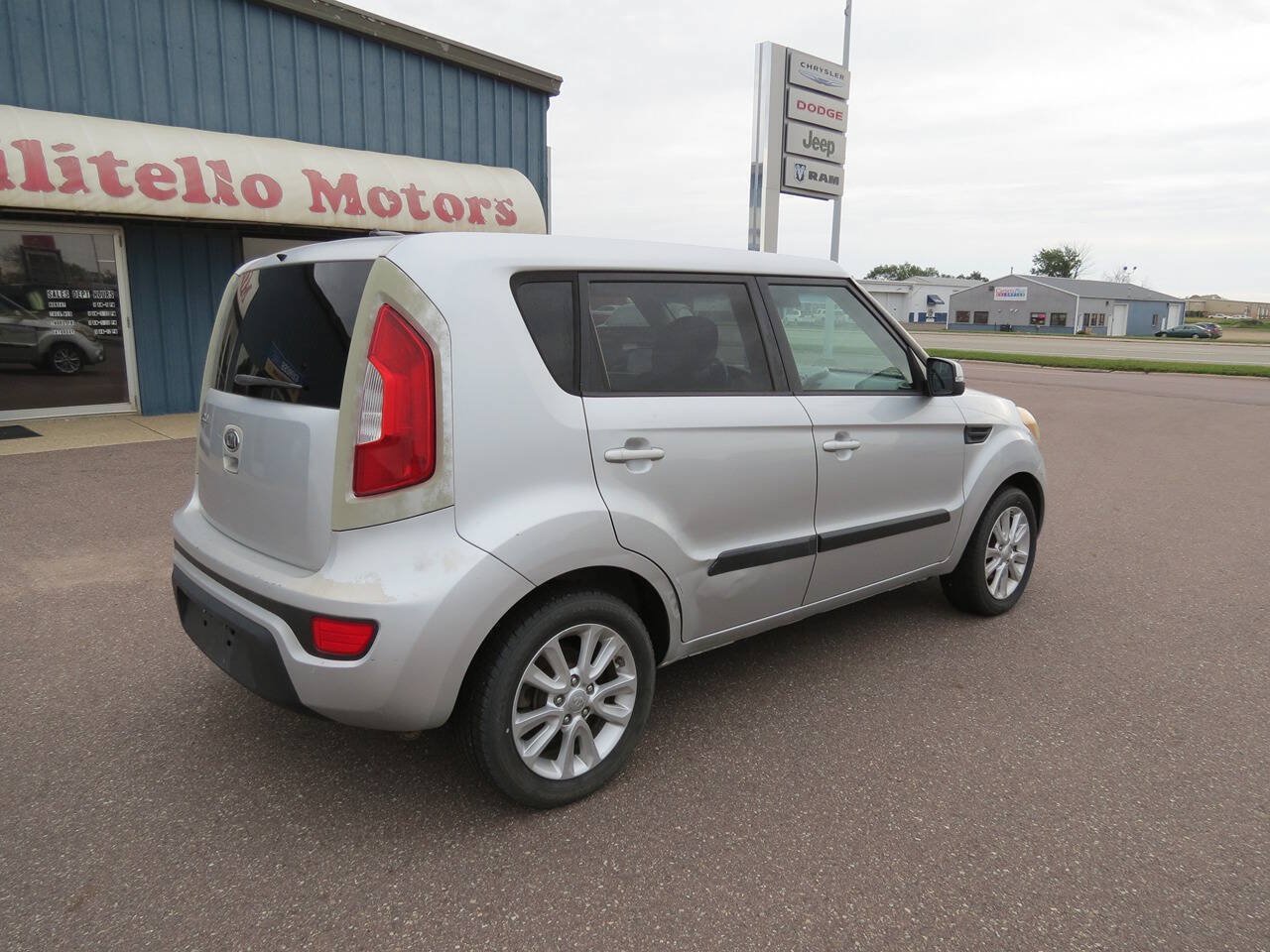 Used 2012 Kia Soul + FWD image 3