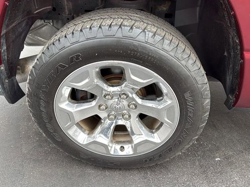 Used 2019 RAM 1500 Big Horn AWD/4WD image 34