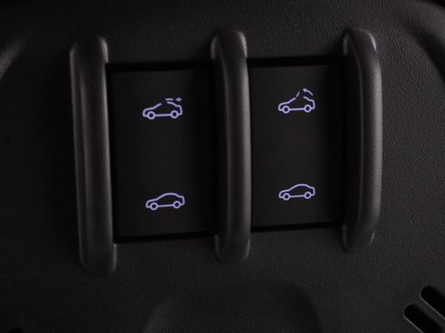 New 2026 Chevrolet Trax RS w/ Sunroof Package image 24