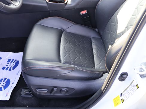 Used 2024 Toyota RAV4 Adventure image 39