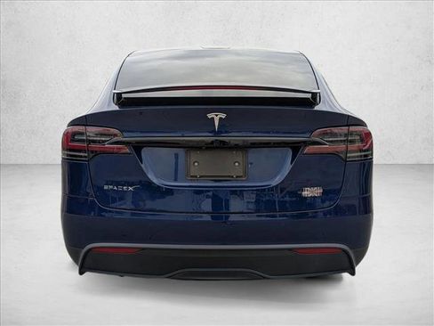 Used 2022 Tesla Model X Plaid image 7