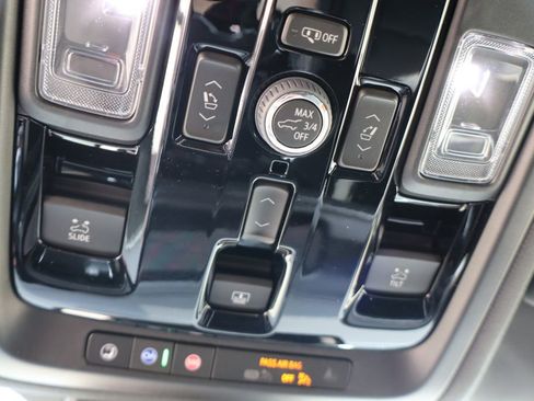 New 2026 Chevrolet Tahoe Premier AWD/4WD image 30