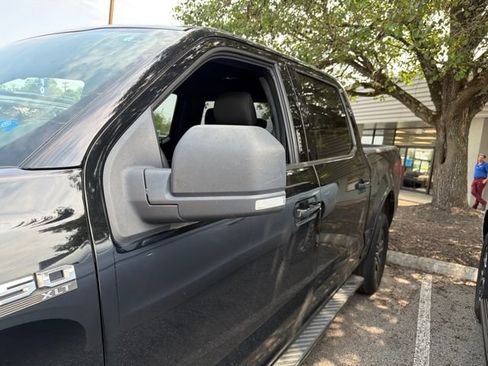 Used 2016 Ford F150 XLT w/ Equipment Group 302A Luxury AWD/4WD image 4
