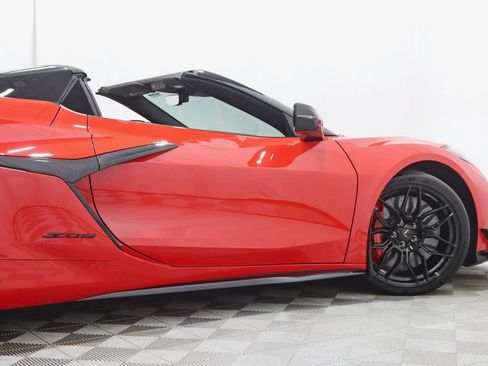 Used 2024 Chevrolet Corvette Z06 w/ Z07 Performance Package RWD image 11