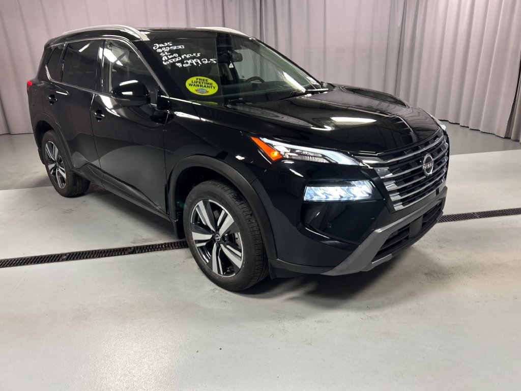 Used 2025 Nissan Rogue SL w/ Tech Package AWD/4WD 360° Tour