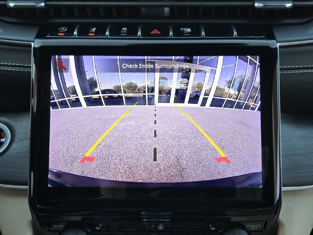 Used 2023 Jeep Grand Cherokee Limited AWD/4WD image 19