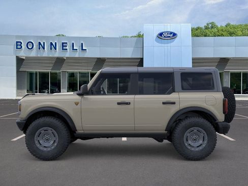 New 2025 Ford Bronco Badlands w/ Sasquatch Package image 3