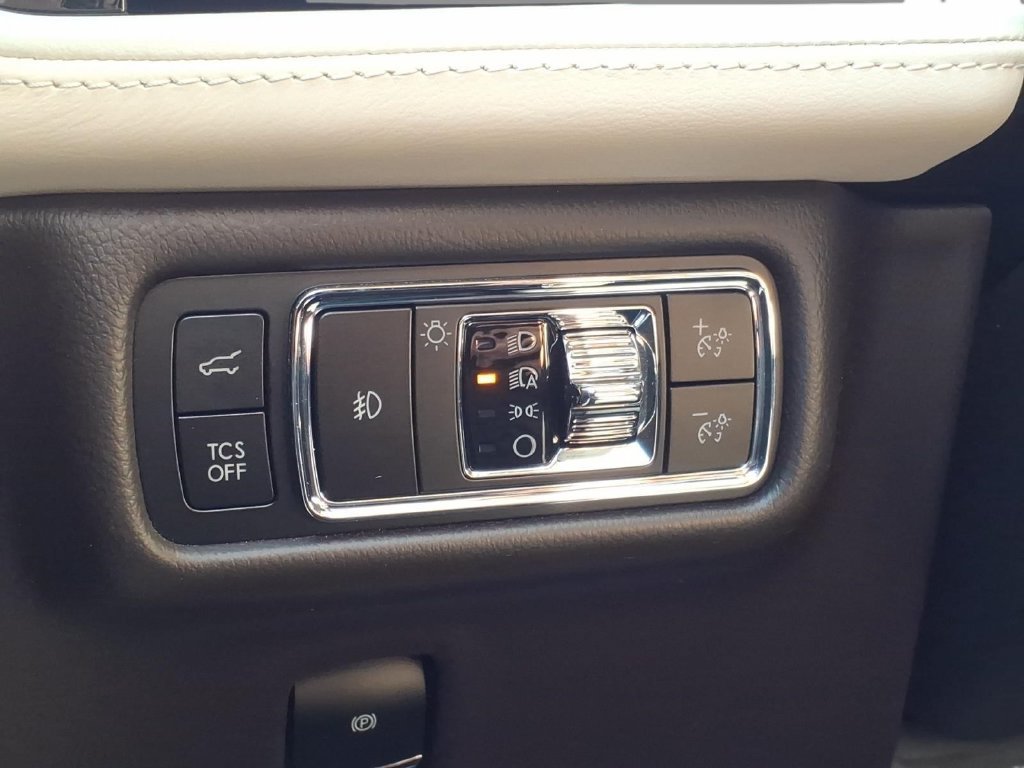 Certified 2023 Lincoln Nautilus Black Label AWD/4WD image 25