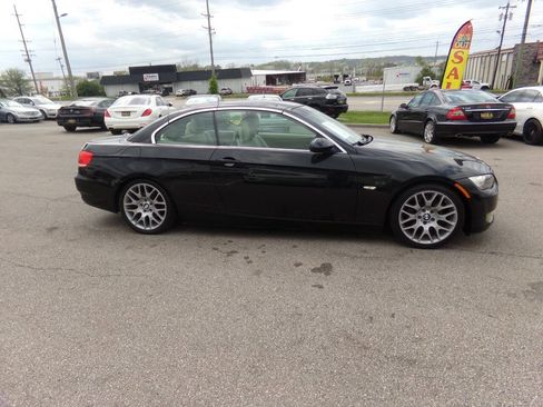 Used 2009 BMW 328i Convertible RWD image 4