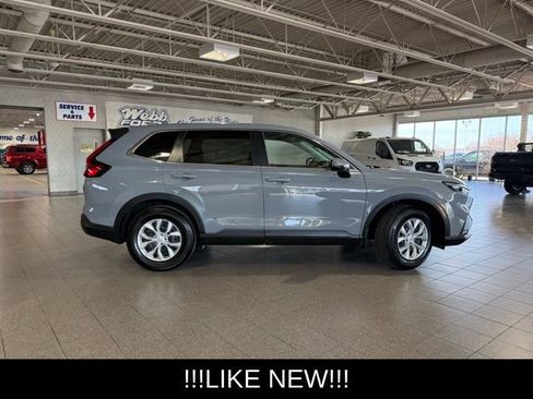 Used 2025 Honda CR-V LX image 10