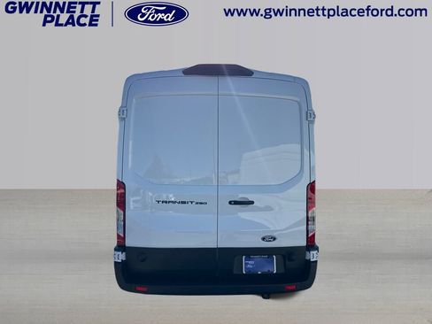 New 2026 Ford Transit 250 148 Medium Roof w/ Load Area Protection Package RWD image 34