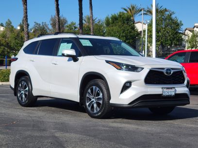 Used 2023 Toyota Highlander XLE