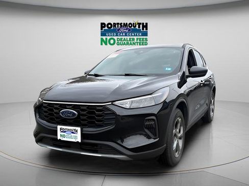 Used 2025 Ford Escape ST-Line w/ Tech Pack #1 AWD/4WD image 17