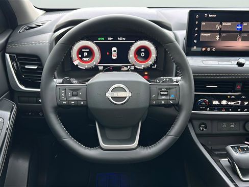 Used 2025 Nissan Rogue SL w/ Tech Package AWD/4WD image 23