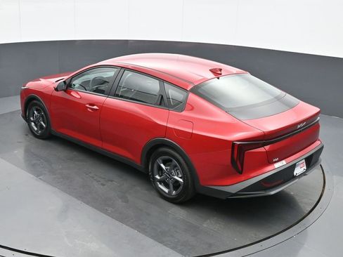 Used 2025 Kia K4 LXS image 19