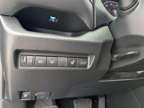 Used 2022 Toyota RAV4 XSE w/ Weather Package image 11