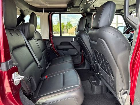Used 2021 Jeep Wrangler Unlimited Rubicon image 18