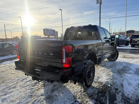 Used 2024 Ford F250 Platinum w/ Tremor Off-Road Package image 6