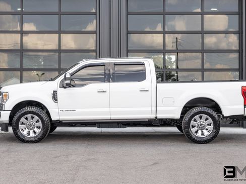 Used 2021 Ford F350 Platinum AWD/4WD image 4