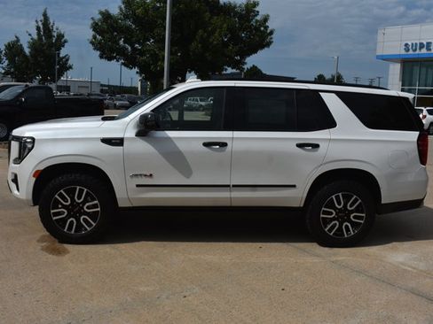 Used 2024 GMC Yukon AT4 w/ AT4 Premium Plus Package AWD/4WD image 10