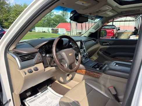 Used 2017 Chevrolet Suburban Premier AWD/4WD image 14