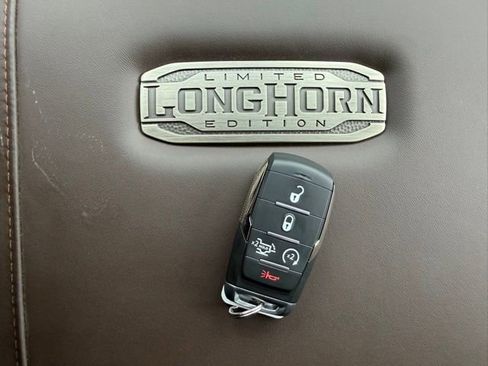 New 2026 RAM 2500 Limited image 24