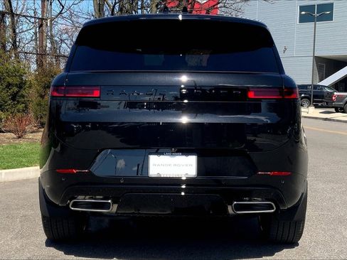 New 2026 Land Rover Range Rover Sport Dynamic SE image 4