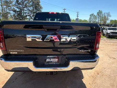 New 2026 RAM 3500 Big Horn AWD/4WD image 9